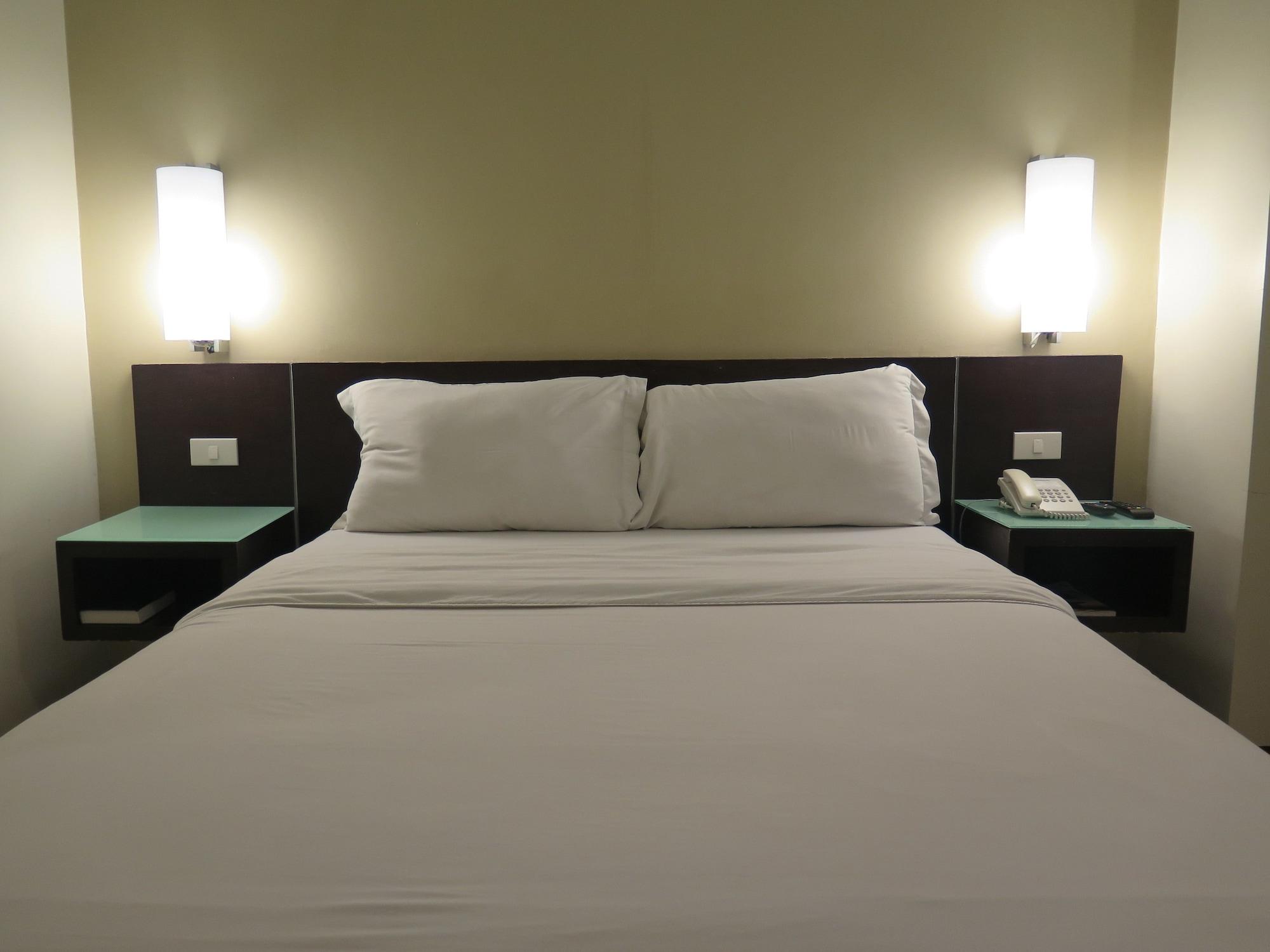 Circle Inn - Iloilo City Center Eksteriør billede