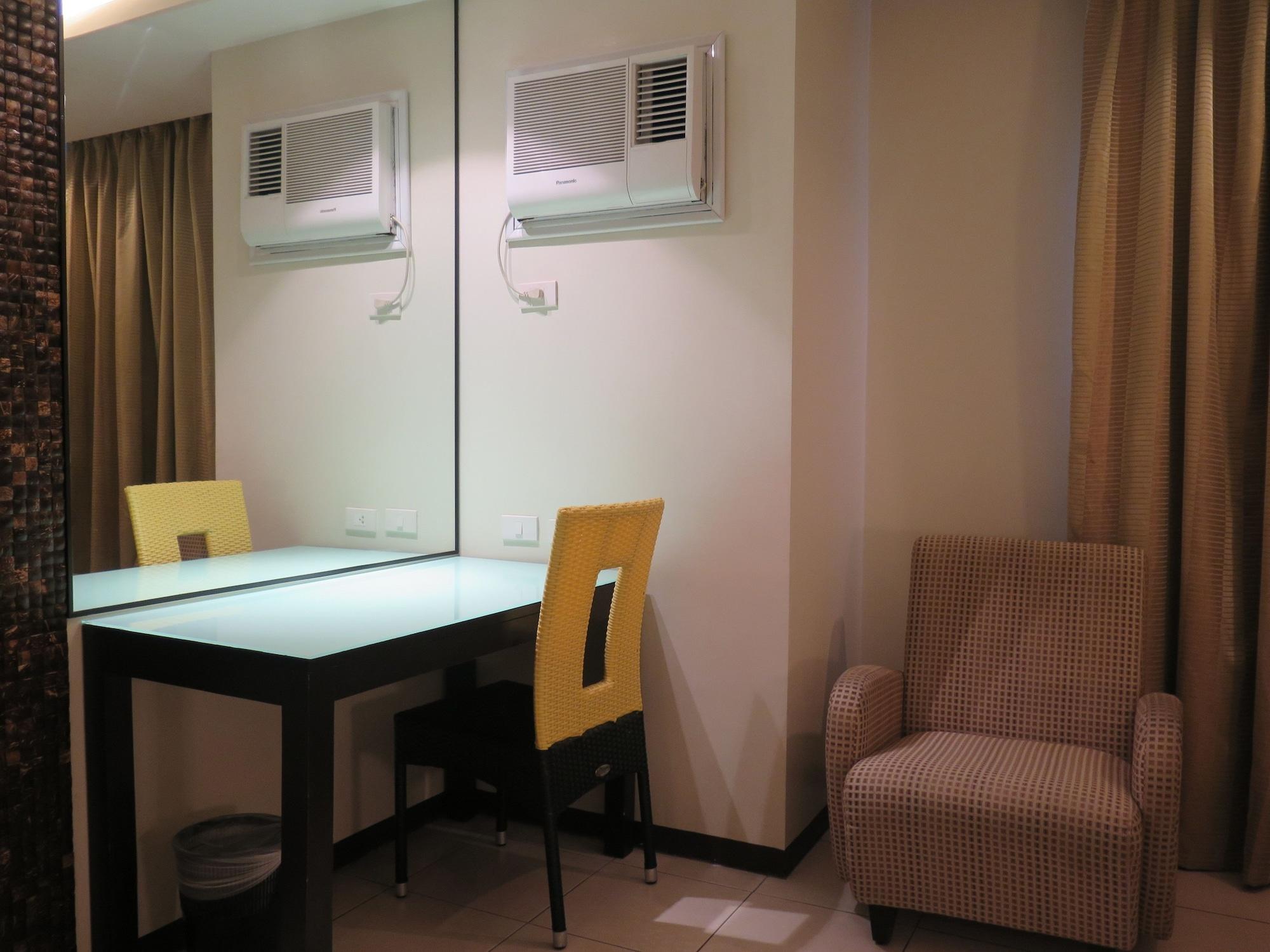 Circle Inn - Iloilo City Center Eksteriør billede