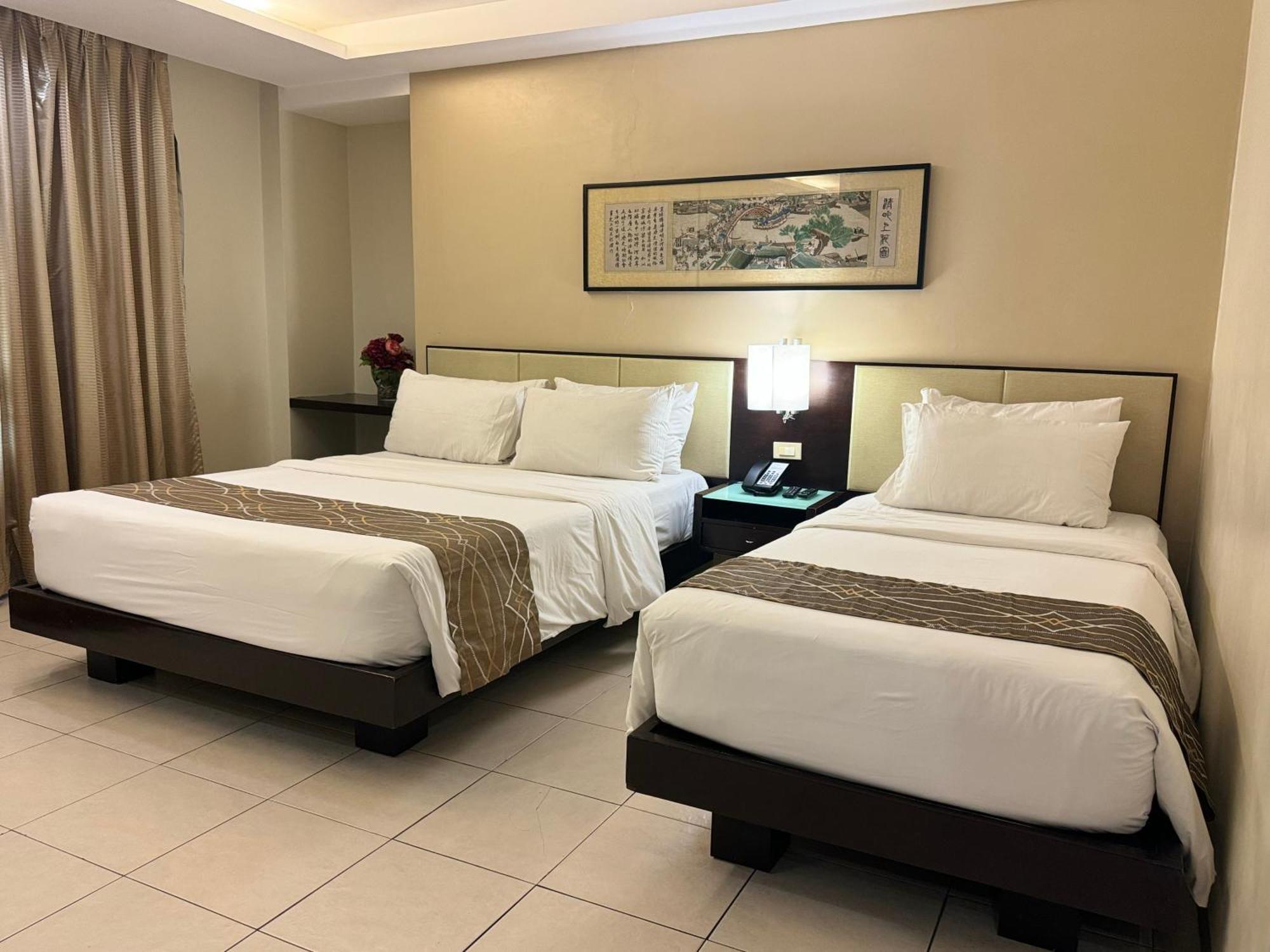 Circle Inn - Iloilo City Center Eksteriør billede